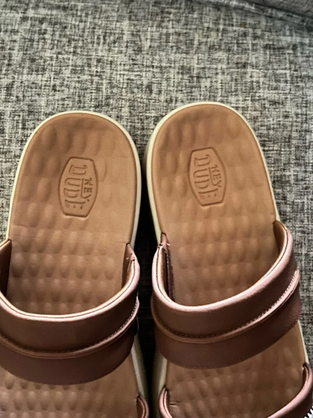 HEYDUDE
Women's Austin Slide
Classic Platform Sandal Cognac Size Women’s 10 New - Picture 6 of 10